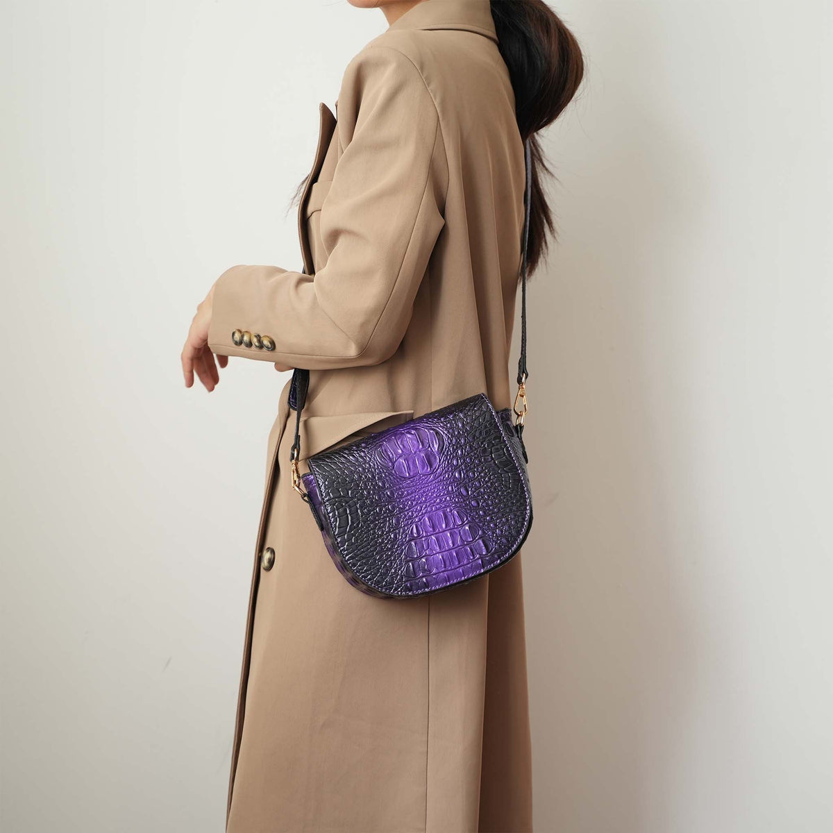 Amalia Croc-embossed Crossbody Bag in Croco Gold view 2 - Bag Crossbody