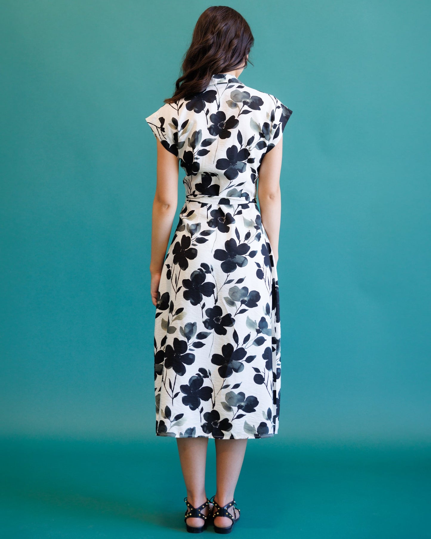 Downeast Quintessential Dress in L view 4