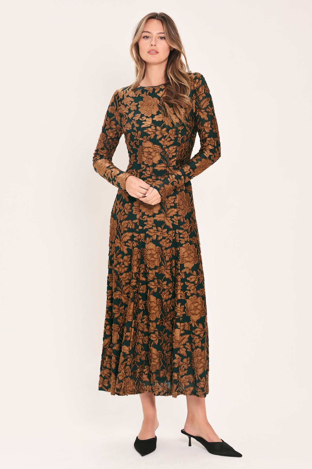 Flying Tomato Emerald Enchantment Kelly Green Burnout Velvet Maxi Dress view 6 - Emerald Green Enchanted Dress