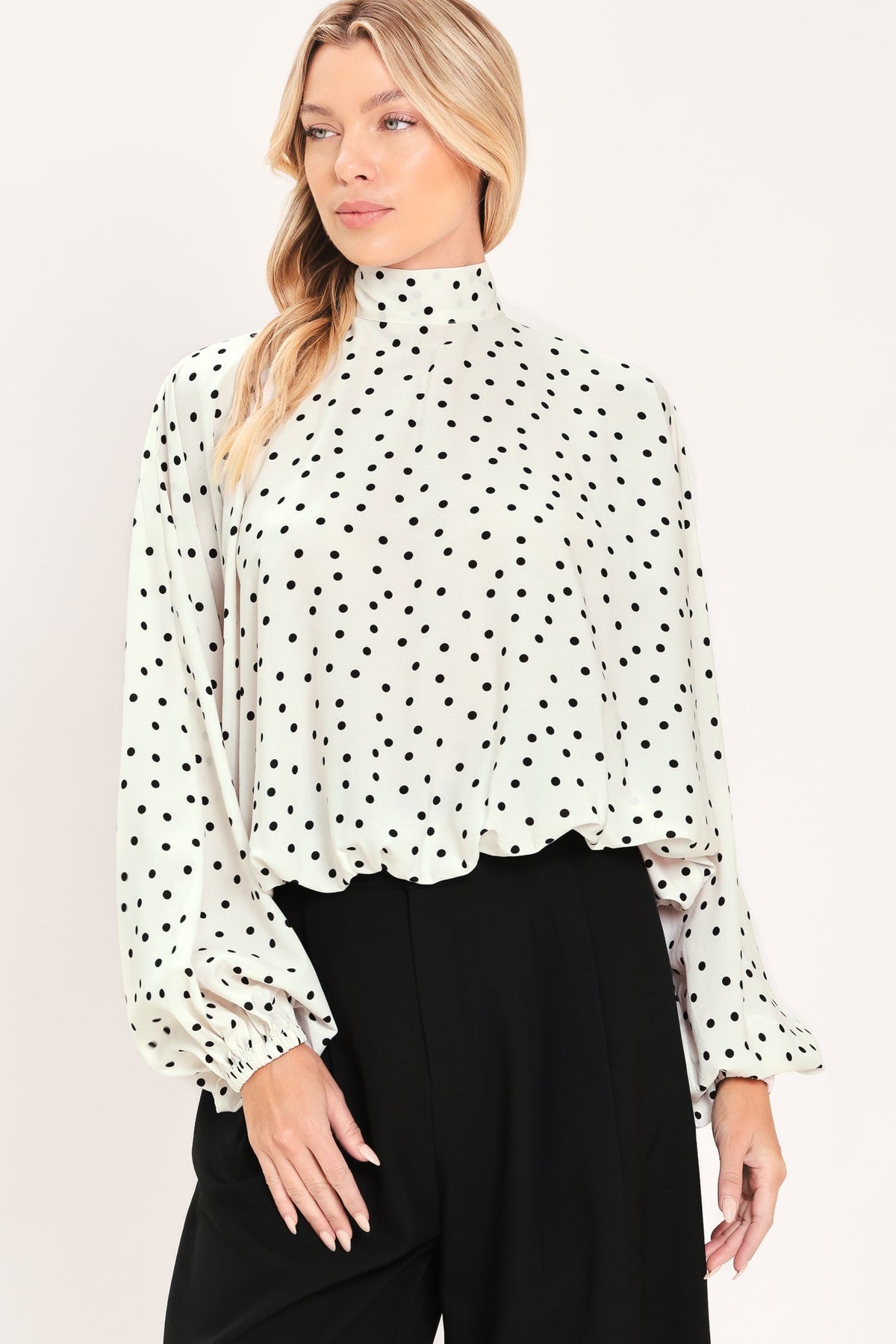 Flying Tomato Pearl Speckle Chic Woven Top in OFF WHITE - Mini Topaz Pearl Sparkle Climber Earrings