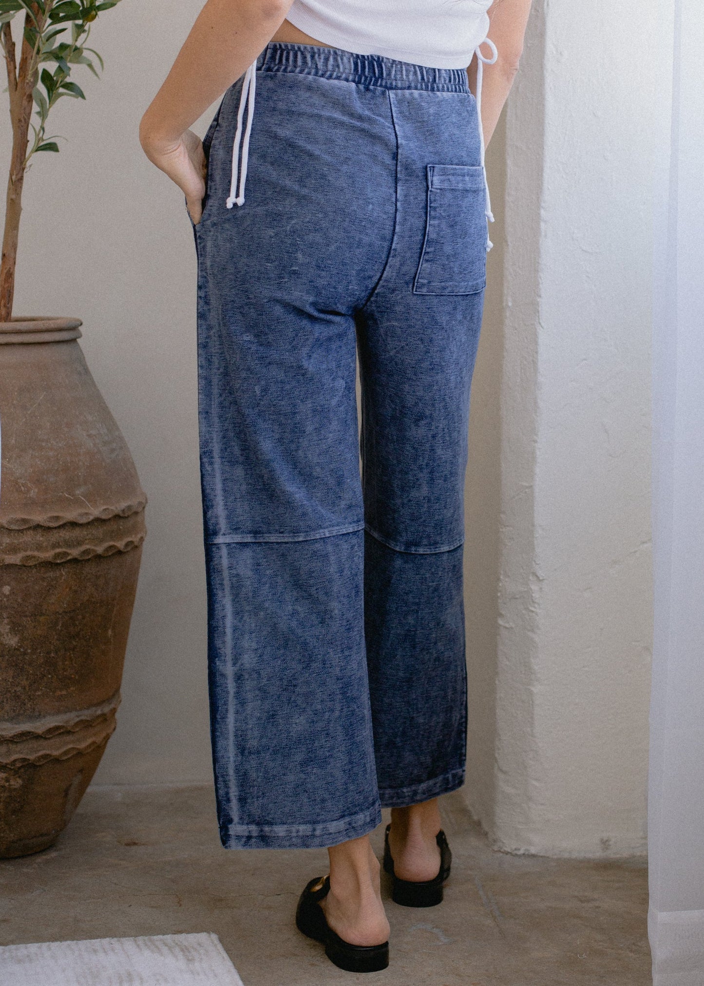 Indigo Pintuck Pant in M view 6 (bottom)