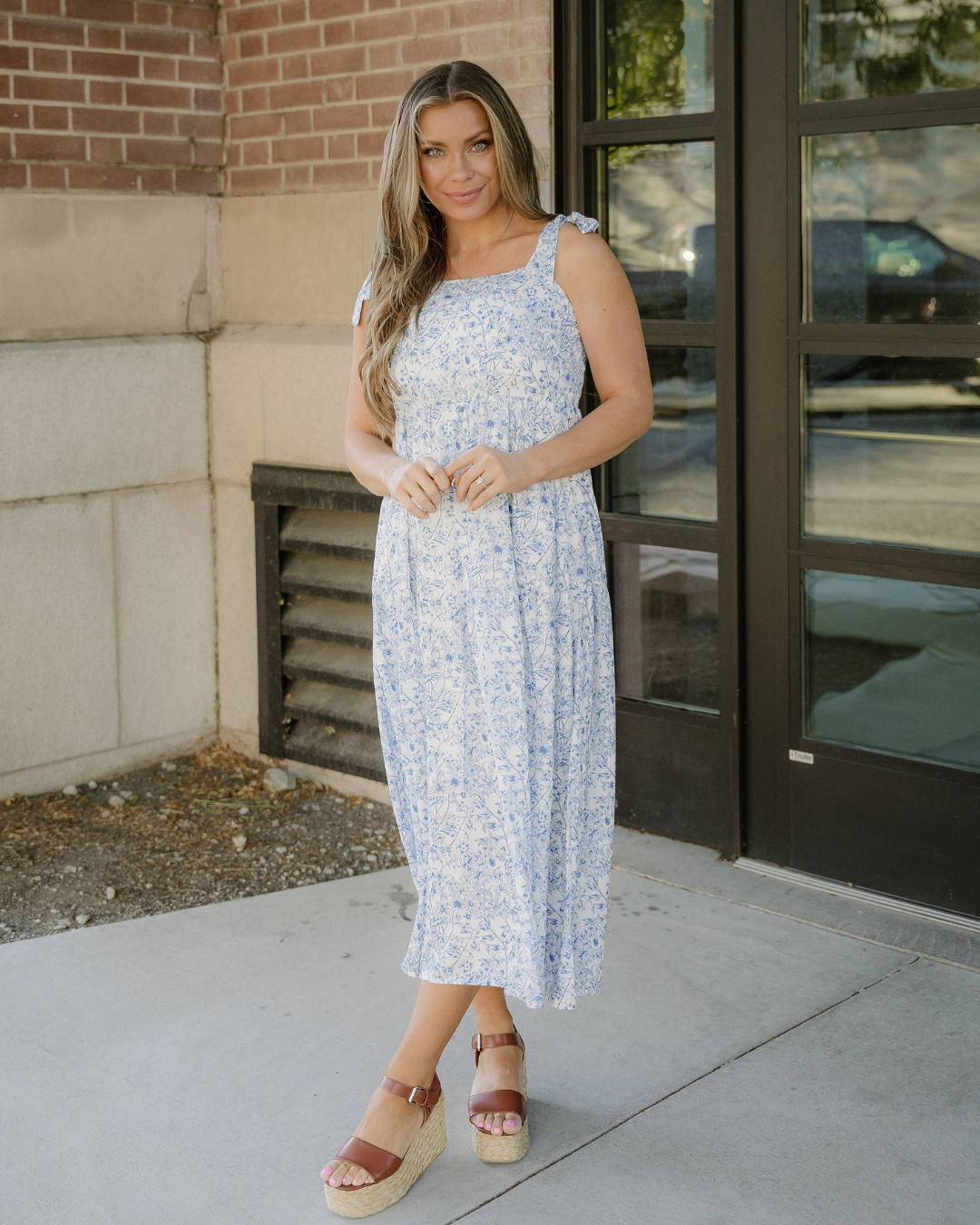 Jaylani Knot Straps High Waist Flared Maxi Dress in L view 3 - High-Waisted