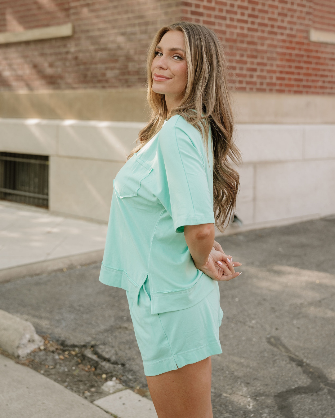 Jess Raw Edge Patch Pocket Oversized Top and Shorts Set view 21 - Relaxed Fit - Set Top