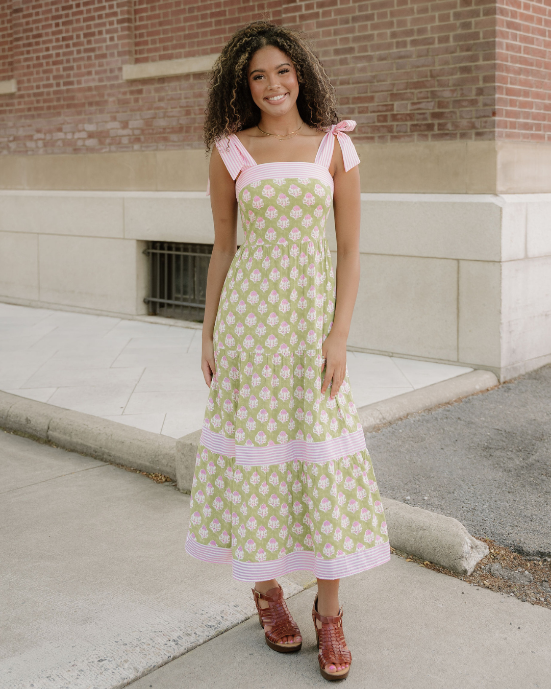 Lily Detail Knot Straps Maxi Dress - Green in S - Green Dress