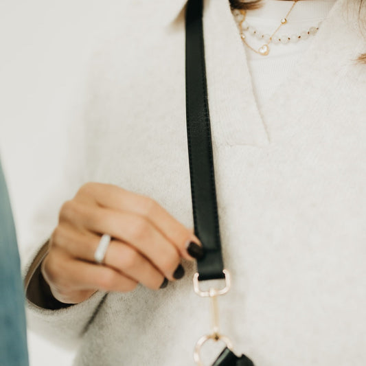 Minimalist Vegan Leather Crossbody Strap in Brown view 2 - Strap Crossbody (bag)