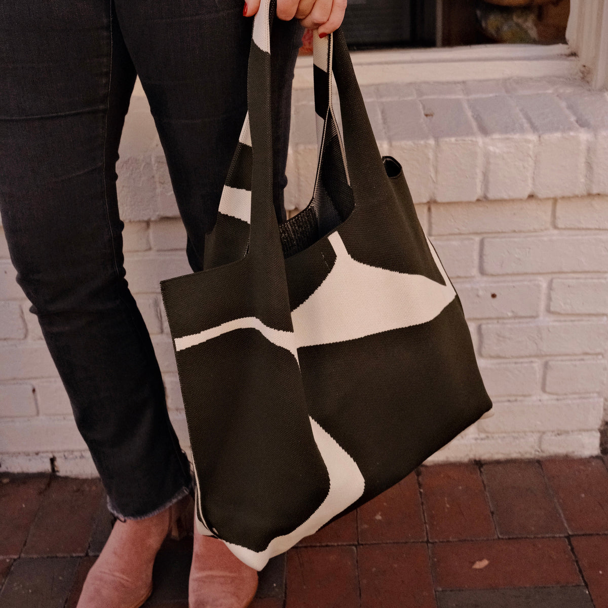 Moody Green Signature Tote view 7 - Moody Tote Bag