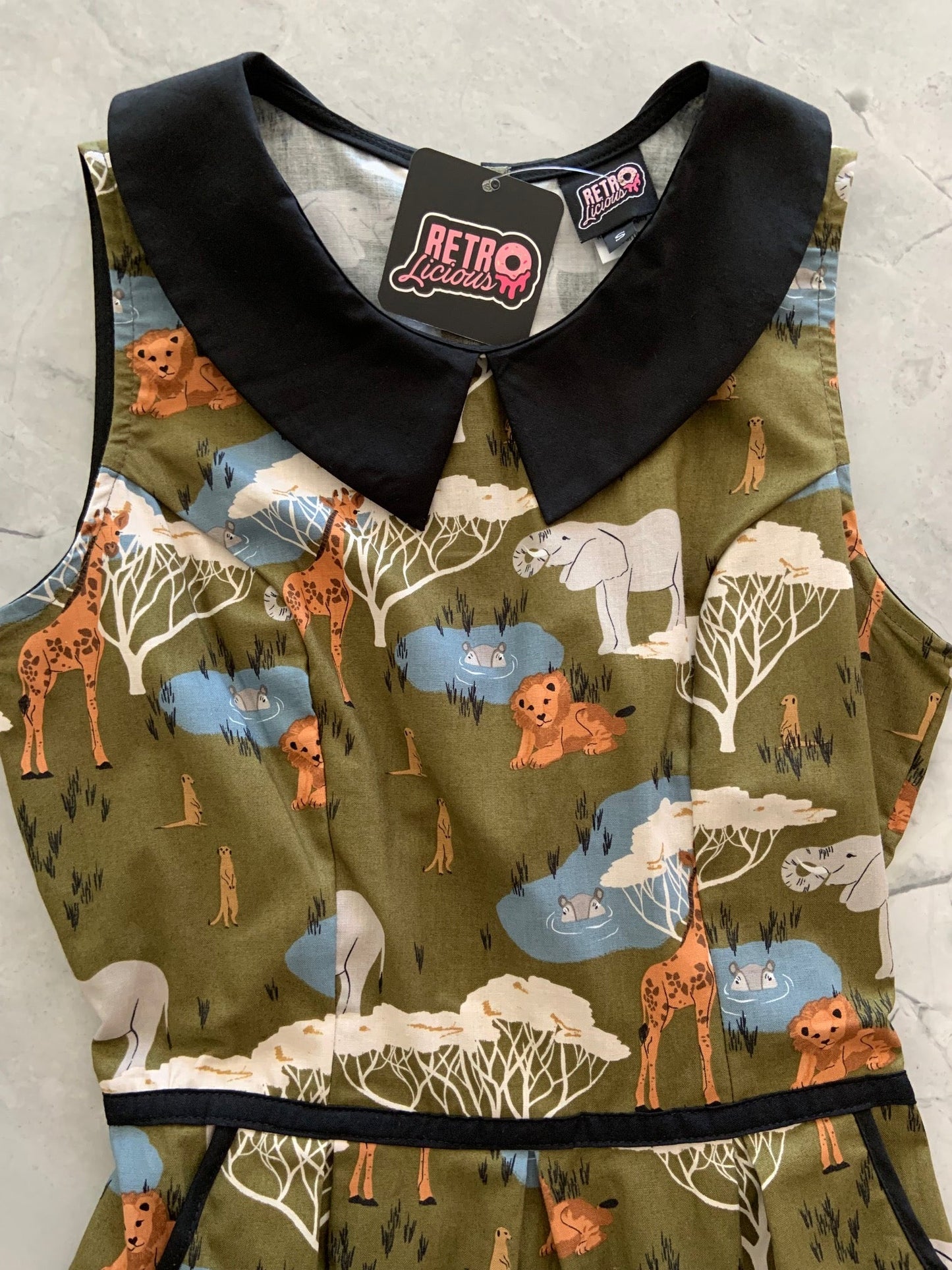 Retrolicious Safari Collared Dress in 2X view 6 - Safari Collar Dress
