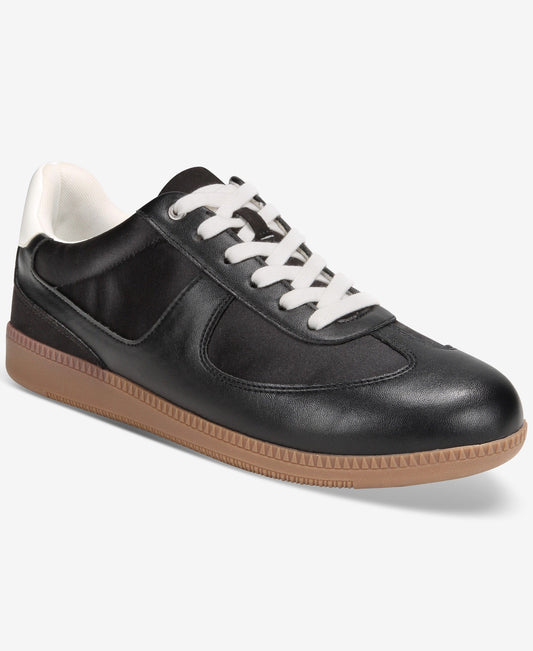 Taylor Sneakers Black in 10 view 2 - Chuck Taylor Sneakers Black (shoe)