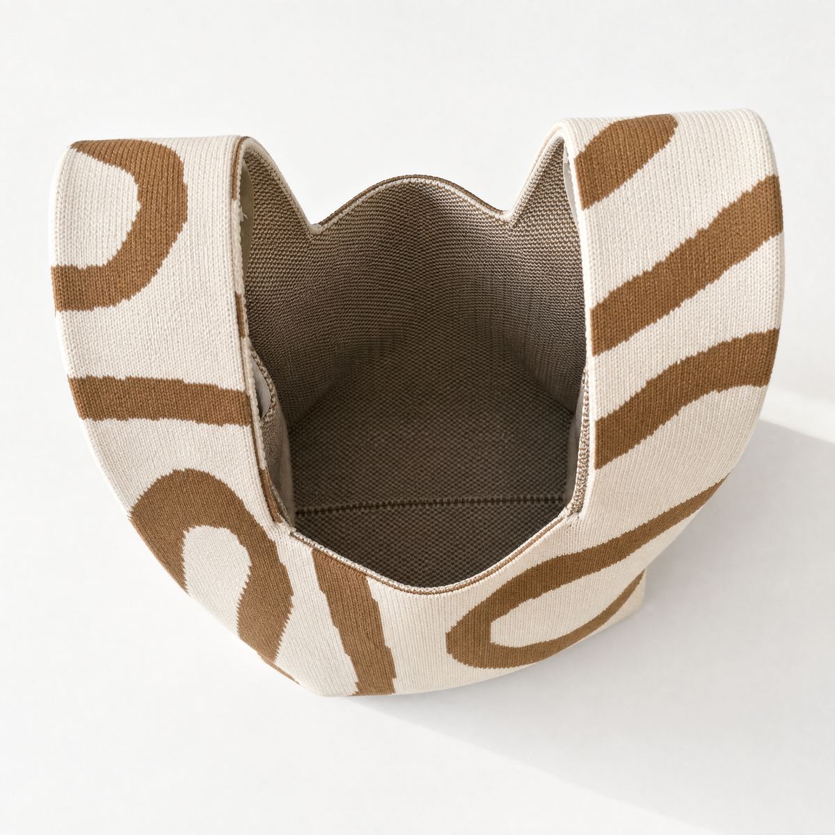 The Meander Beige Handbag in Medium view 2