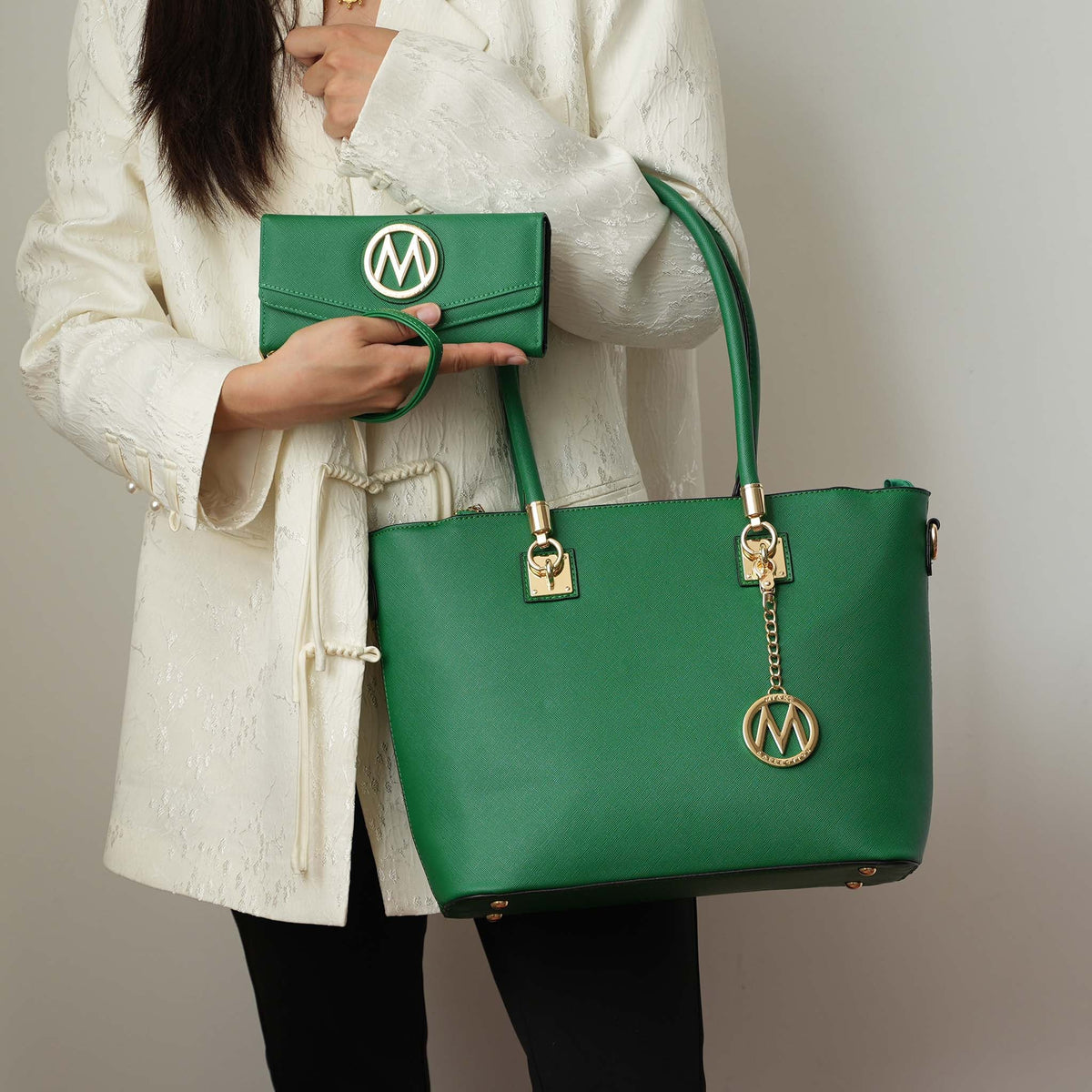 Vanessa Tote and Set in Black view 2 - Set Tote (one-piece)