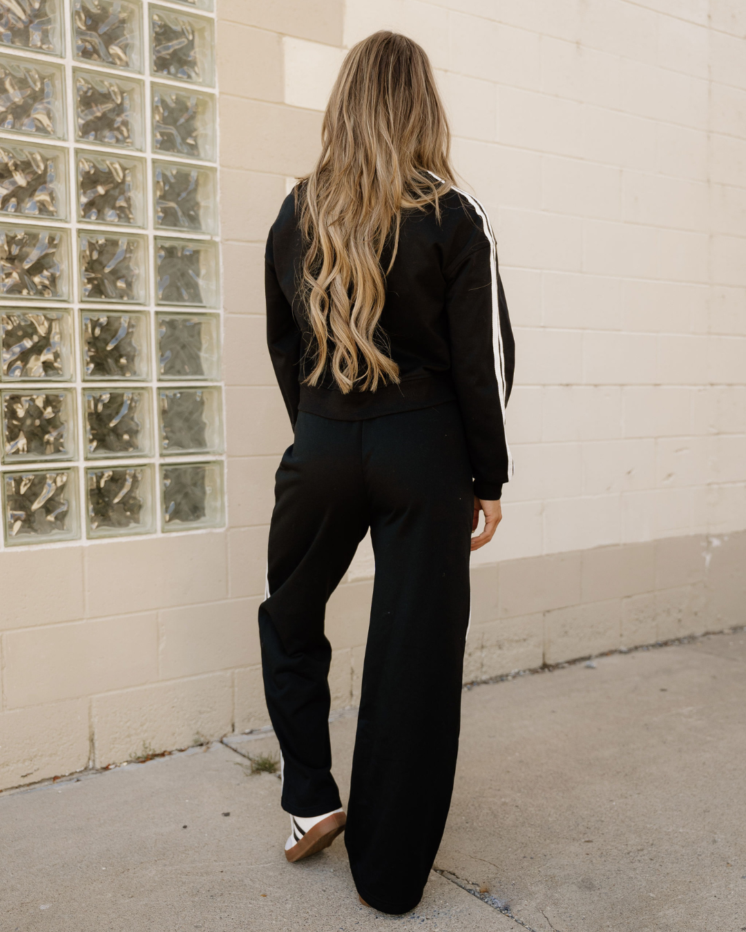 Varsity Striped Detail Crewneck Pullover Elastic Sweatpants 2pcs Outfit in Black view 7 - Comfort Stretch (top)
