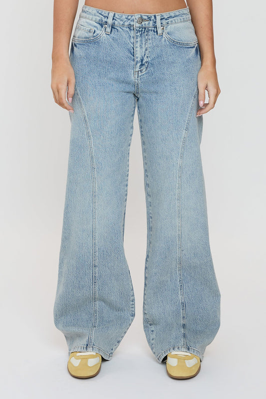 Women's Luxe Bella Seam Detail Wide Leg Jeans in Y Washed Blue view 2 - Women'S Luxe Jeans (bottom)