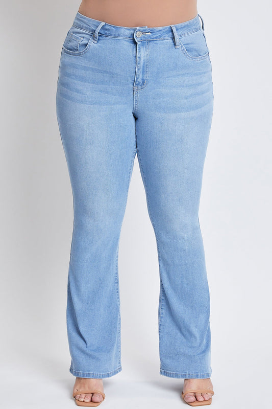 Women's plus Size Basic Flare Jeans in L Light Blue view 2 - Curvy Fit - Women'S Plus Jeans On Sale (bottom)