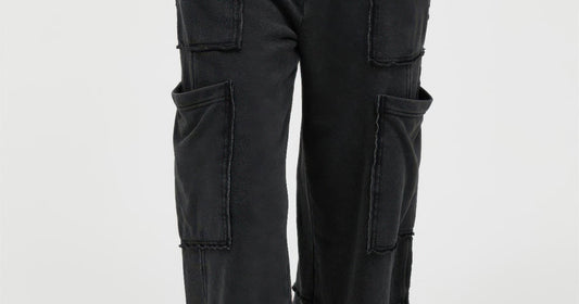 casual chic outfits women wearing Hyfve mineral wash wide leg cargo pants
