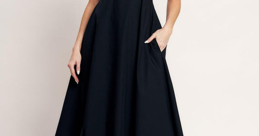 Summer dress outfits for women featuring the Beautifully Unexpected woven midi dress