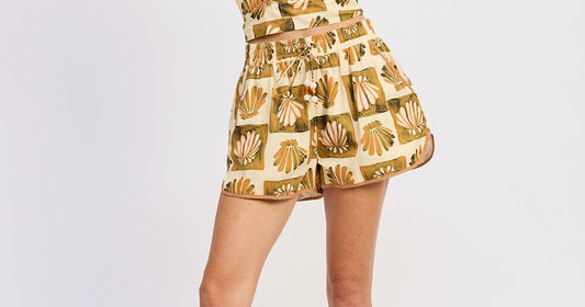 Casual chic outfits women shorts like Helga Shorts
