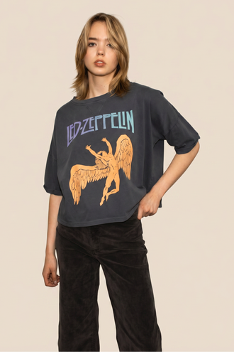 Women's Graphic T-Shirts & Tees - US Women's Fashion & Styling Guide Collection
