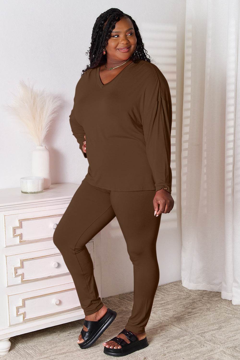 V-Neck Soft Rayon Long Sleeve Top and Pants Lounge Set - us.meeeshop