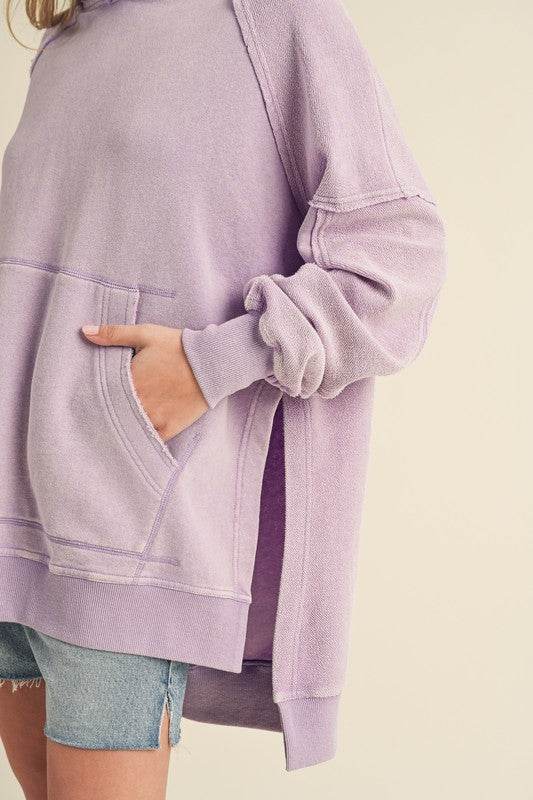 Aemi + Co Exposed Seam Side Slit Hoodie with Kangaroo Pocket in Lilac - us.meeeshop