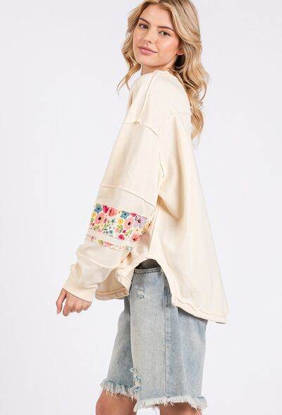 SAGE + FIG Daisy Patch Applique Long Sleeve Sweatshirt - us.meeeshop