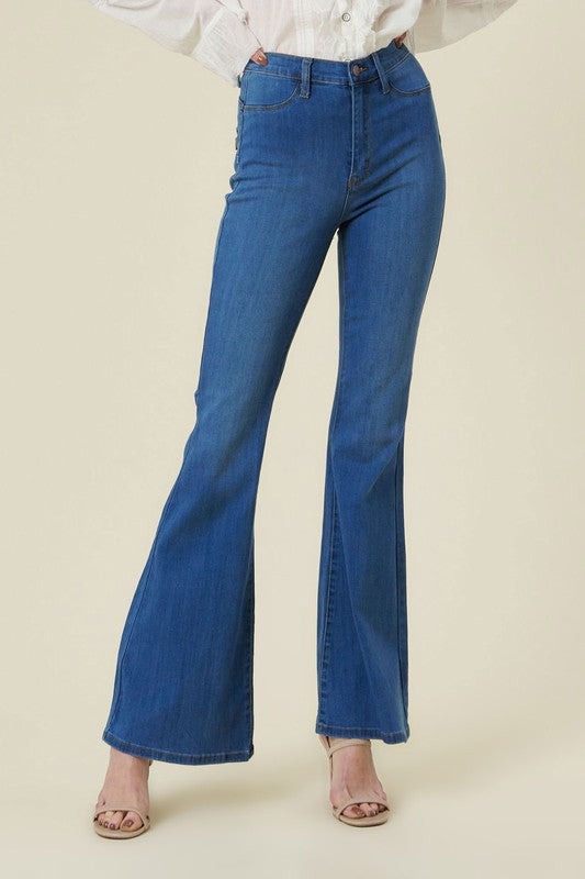 Vibrant MiU Curvy Flare Jeans | us.meeeshop