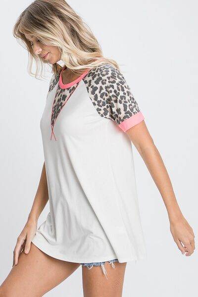 HeimishFull Size Leopard Round Neck Short Sleeve T-Shirt with Stitch Plus Size - us.meeeshop