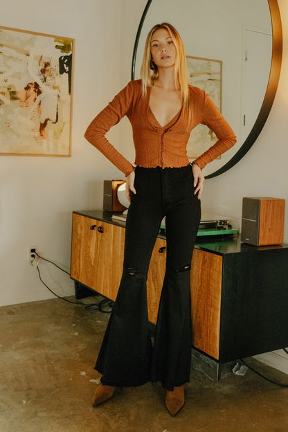 Vibrant MIU High Waisted Flare Jeans in Black | us.meeeshop