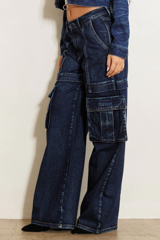 Vibrant MIU Cargo Pocket Wide Jeans | us.meeeshop