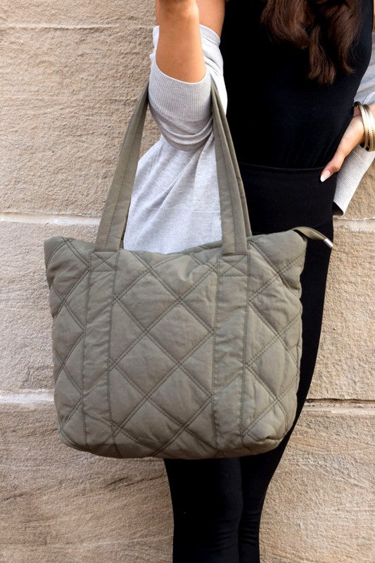 quilted tote Quilted Tote Black (bag) - shop at us.meeeshop