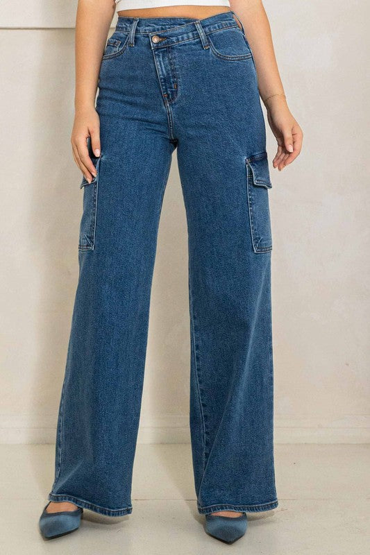 Vibrant MIU High Rise Crossed Waist Cargo Wide Jeans | us.meeeshop