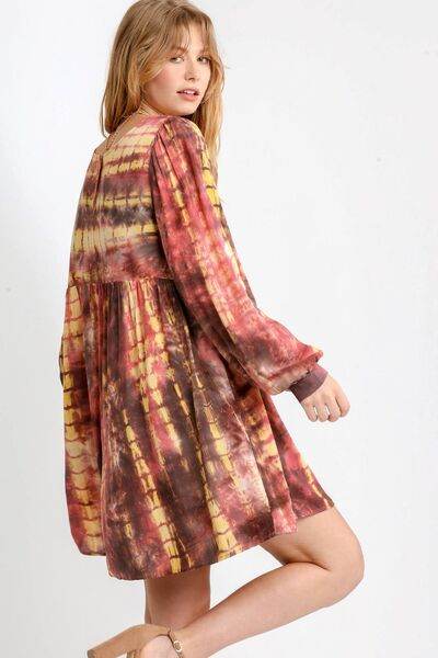 Umgee Tie Dye Long Sleeve Babydoll Dress with Keyhole Plus Size - us.meeeshop