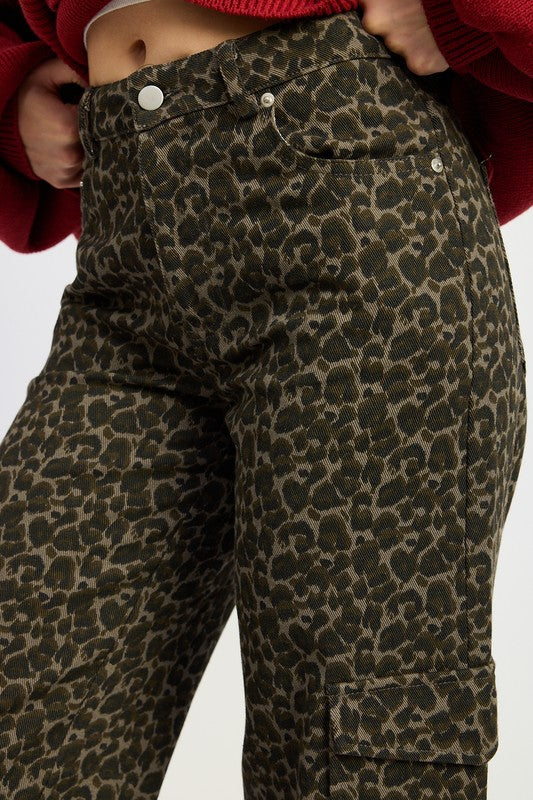 MID RISE WIDE LEG CARGO PANTS | view 2 | Emory Park | us.meeeshop