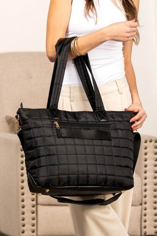 Mila Quilted Traveler Tote with Mini Clutch - us.meeeshop