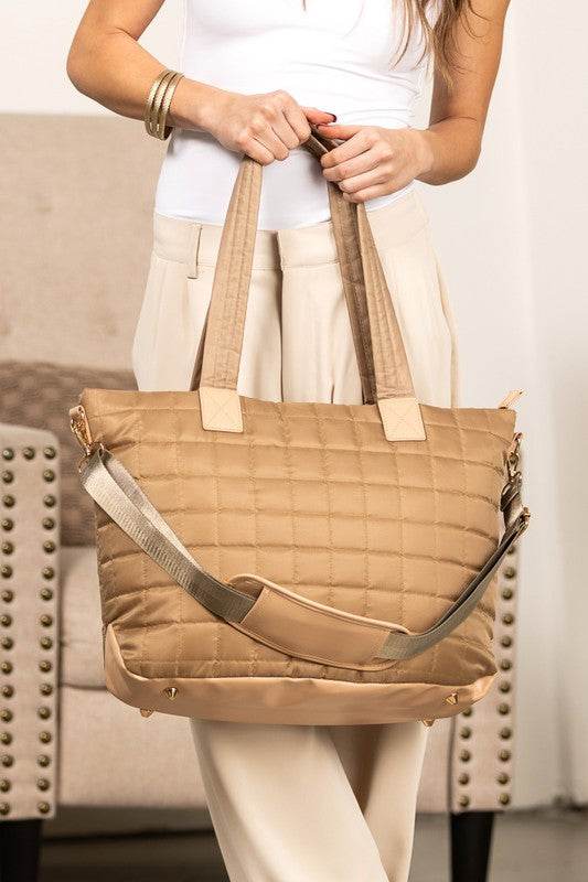 Mila Quilted Traveler Tote with Mini Clutch - us.meeeshop