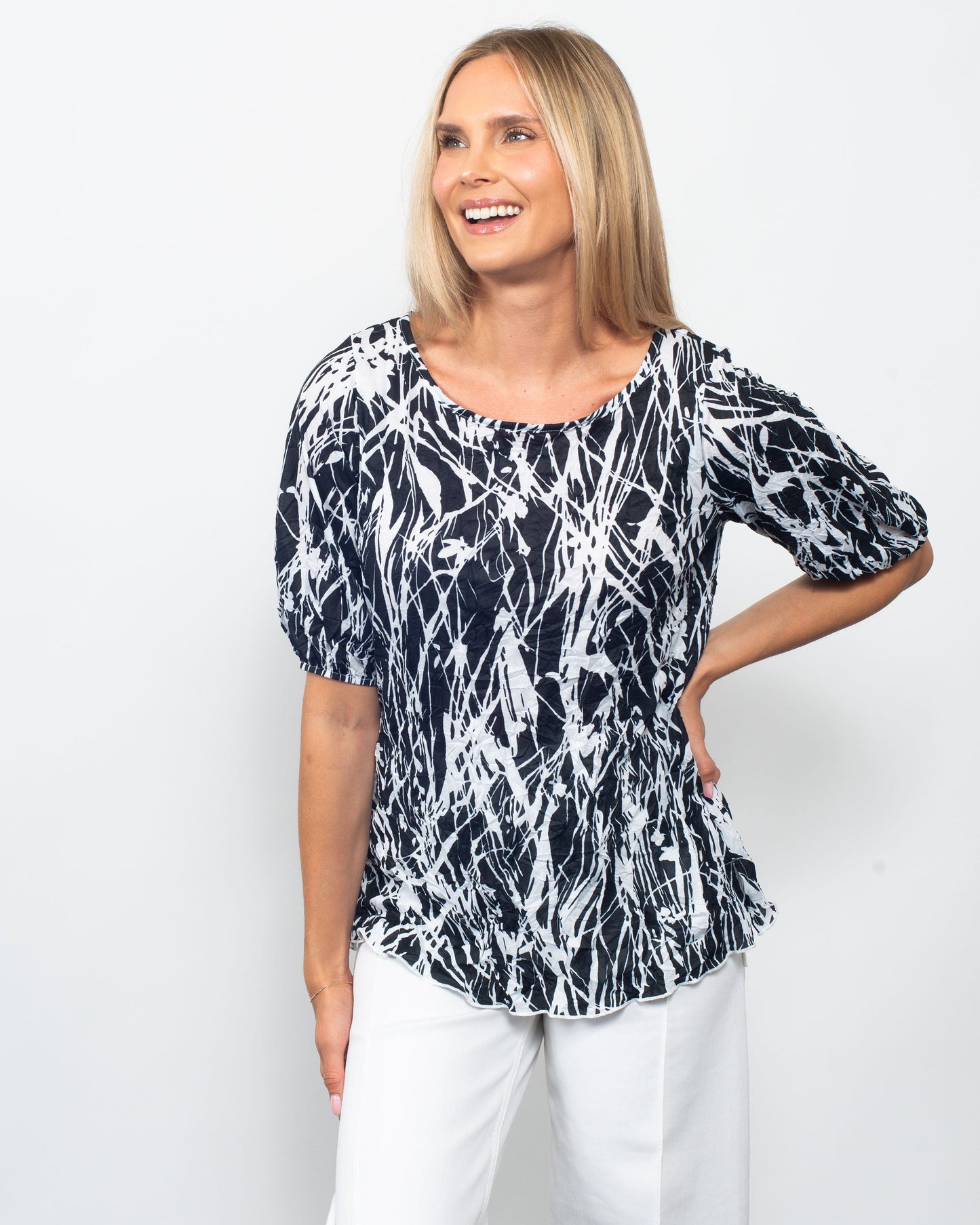 Printed Crinkle Bubble Sleeve Top