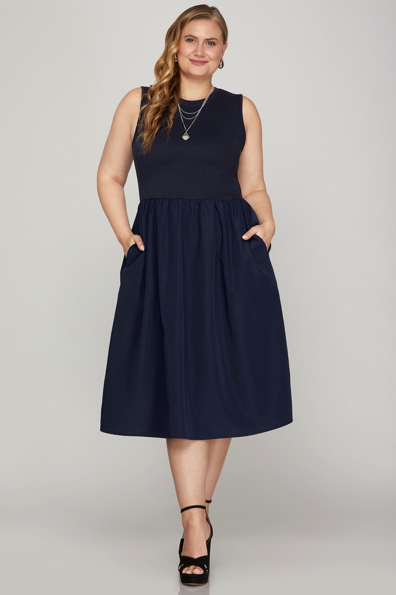 She + Sky | Sleeveless Poplin Woven Midi Dress with Pockets Plus Size - us.meeeshop