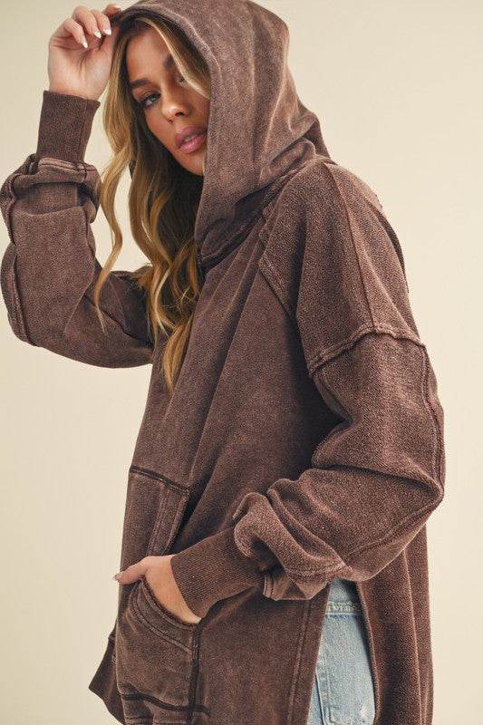 Aemi + Co Exposed Seam Side Slit Hoodie with Kangaroo Pocket in Brown - us.meeeshop