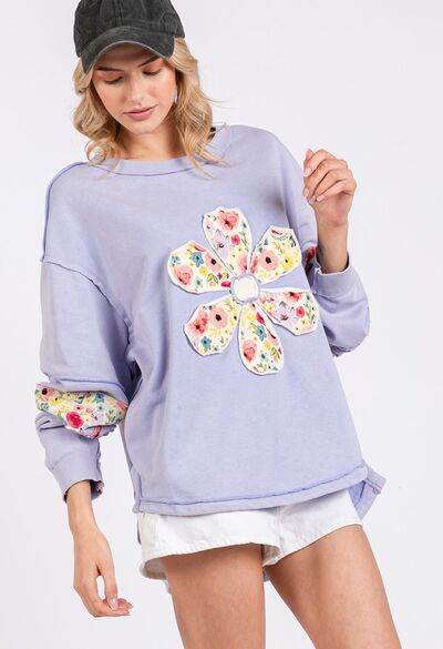 SAGE + FIG Daisy Patch Applique Long Sleeve Sweatshirt - us.meeeshop