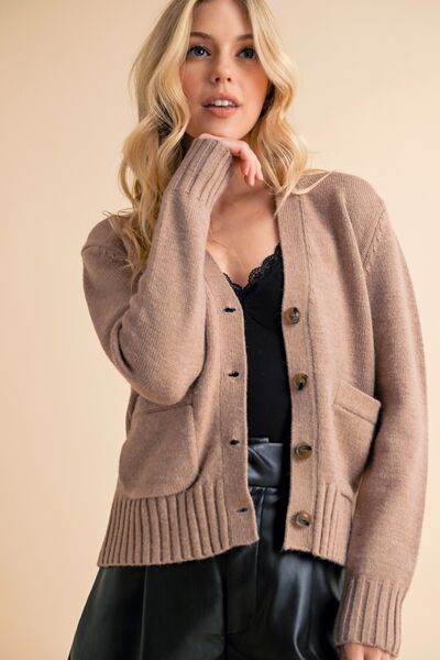 Aemi + Co Ribbed Hem Button Down V-Neck Cardigan - us.meeeshop