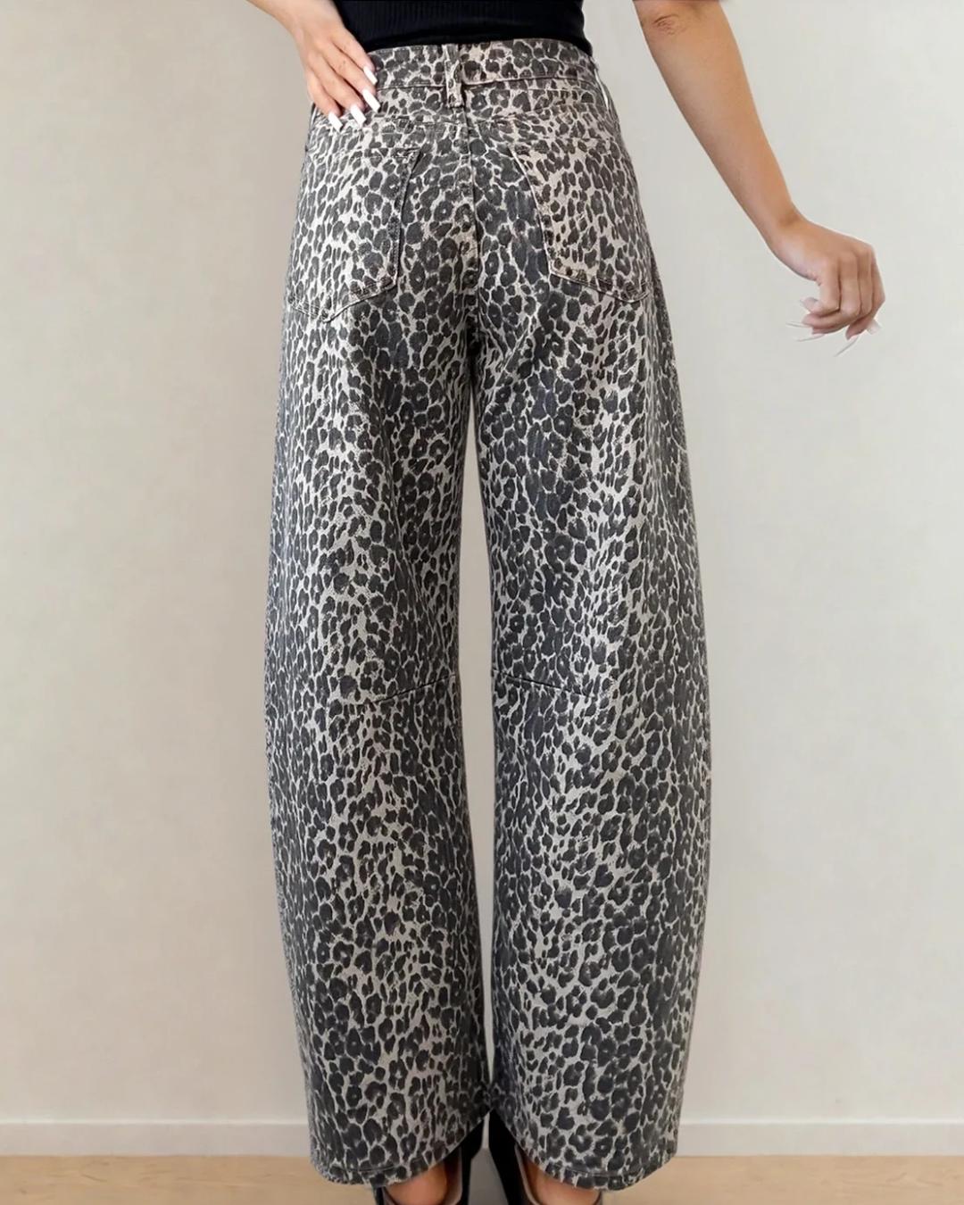 naeve leopard print Naeve Leopard Print High Waist Barrel Jeans view 4 (bottom) - shop at us.meeeshop