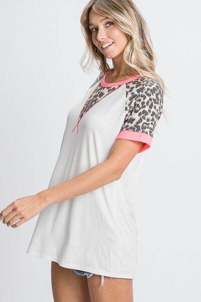 HeimishFull Size Leopard Round Neck Short Sleeve T-Shirt with Stitch Plus Size - us.meeeshop