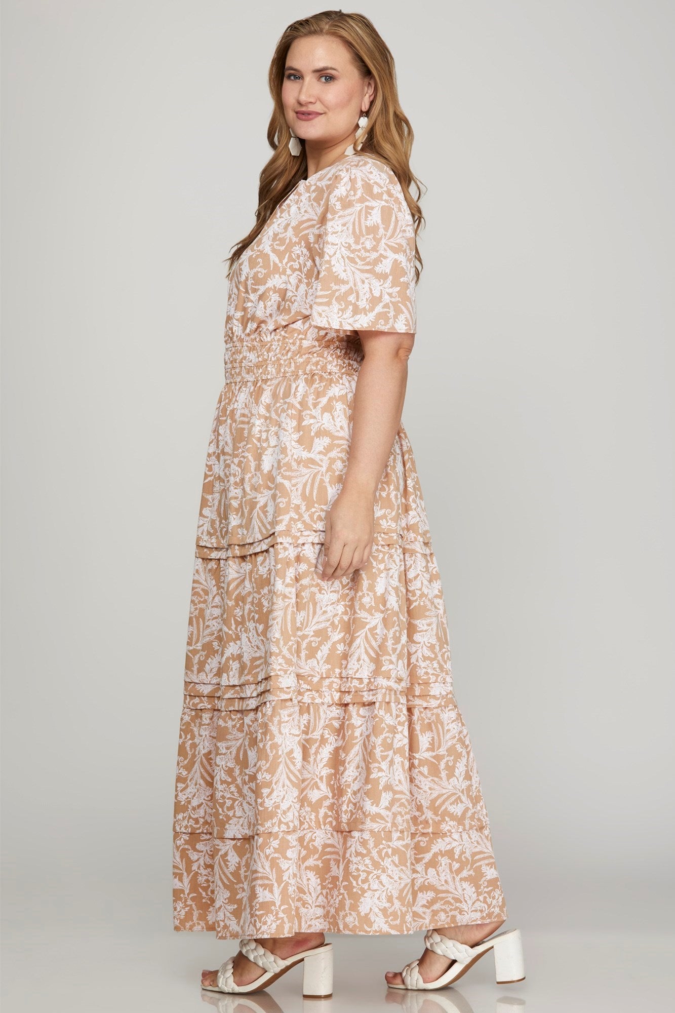 She + Sky Printed Notched Woven Tiered Pintuck Maxi Dress with Side Pockets - us.meeeshop