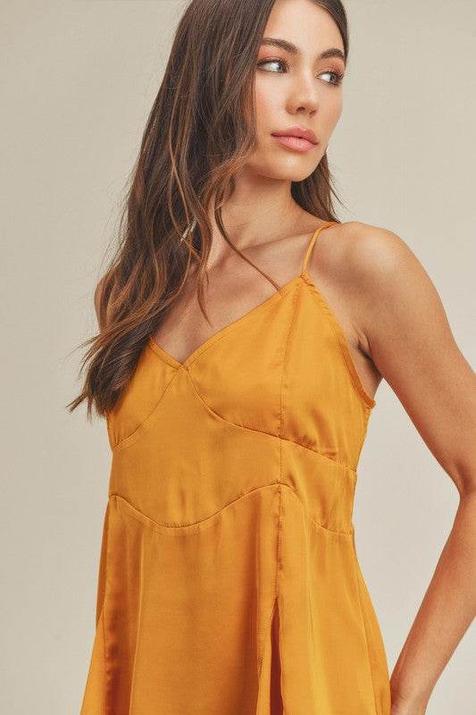 Aemi + Co Tie Back V-Neck Cami - us.meeeshop