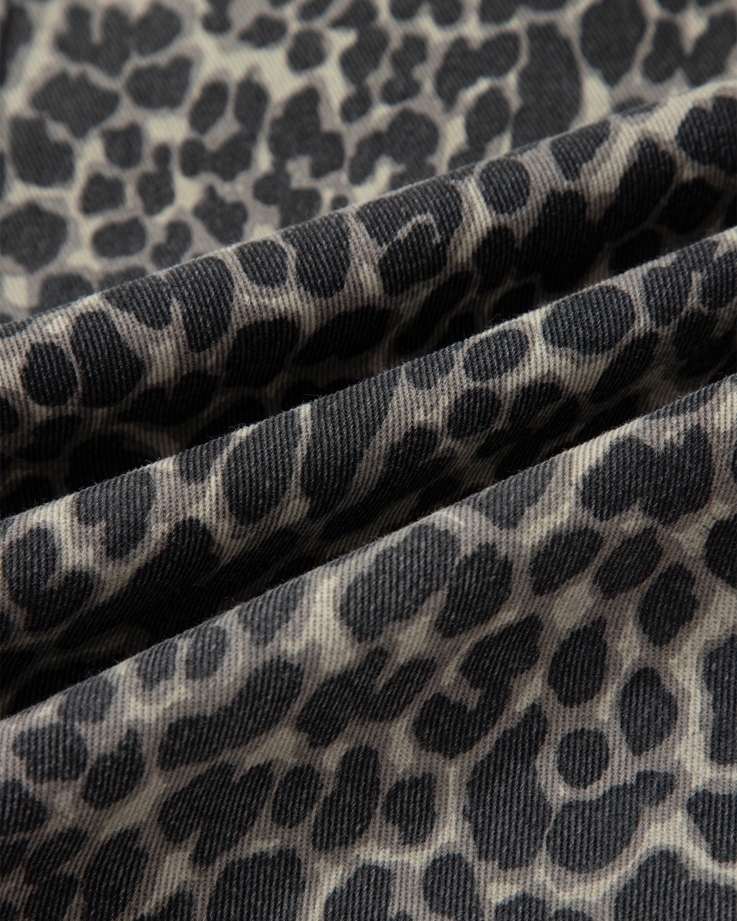 naeve leopard print Naeve Leopard Print High Waist Barrel Jeans view 5 (bottom) - shop at us.meeeshop