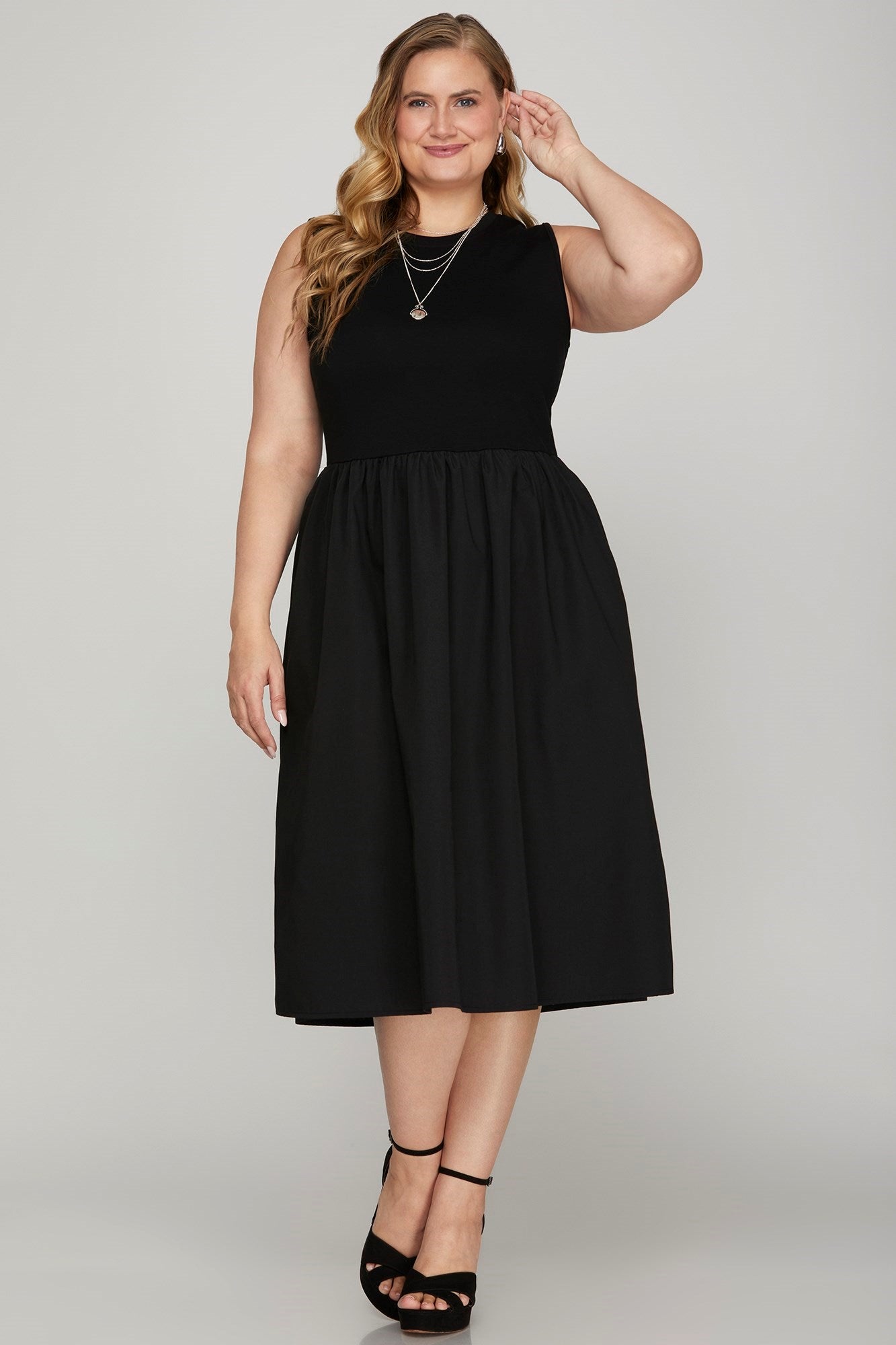 She + Sky | Sleeveless Poplin Woven Midi Dress with Pockets Plus Size - us.meeeshop