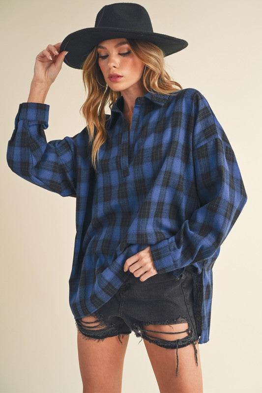 Aemi + Co Side Slit High-Low Plaid Long Sleeve Polo Shirt - us.meeeshop