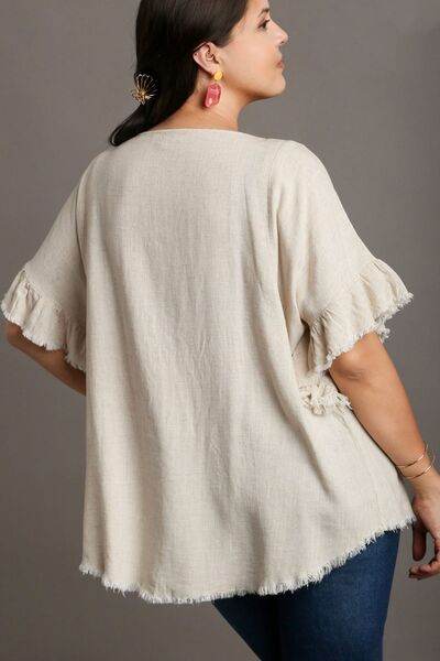 Umgee Raw Hem Ruffle Short Sleeve Blouse Plus Size - us.meeeshop