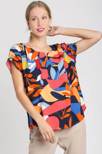 Umgee | Short Sleeved Abstract Print Top Plus Size - us.meeeshop