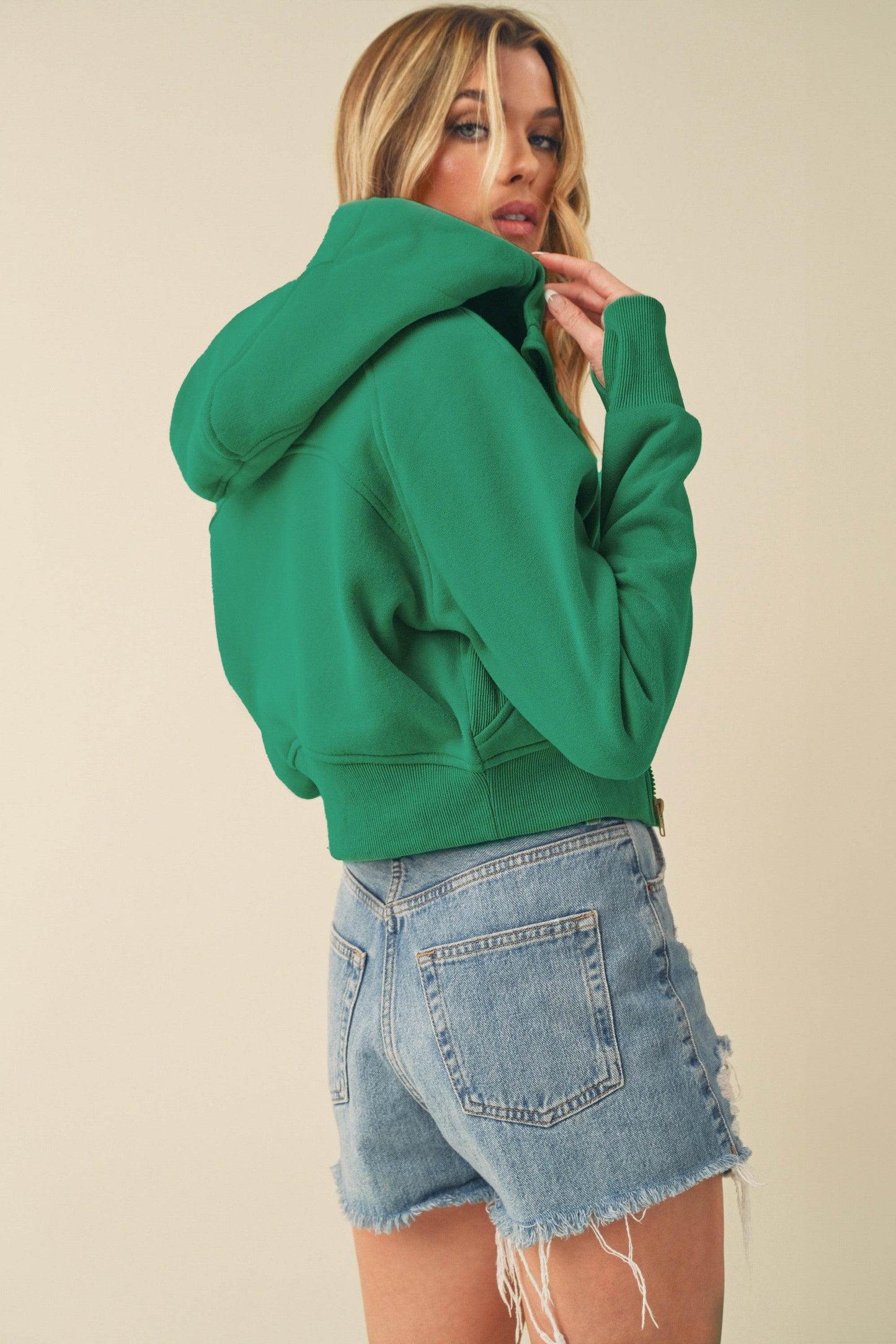 Aemi + Co Zip Up Raglan Sleeve Cropped Hoodie - us.meeeshop