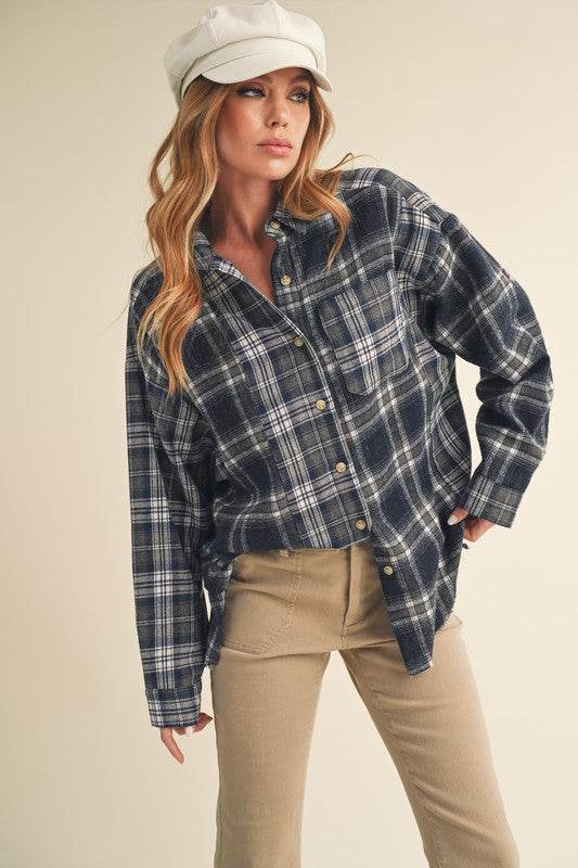 Aemi + Co Frayed Hem Plaid Button Up Flannel Shirt in Dark Navy - us.meeeshop